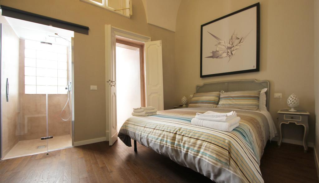 Palazzo Del Centro Bed & Breakfast เลชเช ภายนอก รูปภาพ