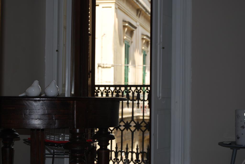 Palazzo Del Centro Bed & Breakfast เลชเช ภายนอก รูปภาพ